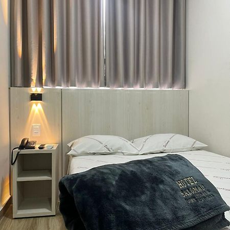 Hotel Salomao - Proximo A 25 De Marco, Bom Retiro, Bras E Rua Santa Efigenia, A 2 Minutos Do Mirante Sampa Sky E Pista De Skate Anhangabau São Paulo Kültér fotó
