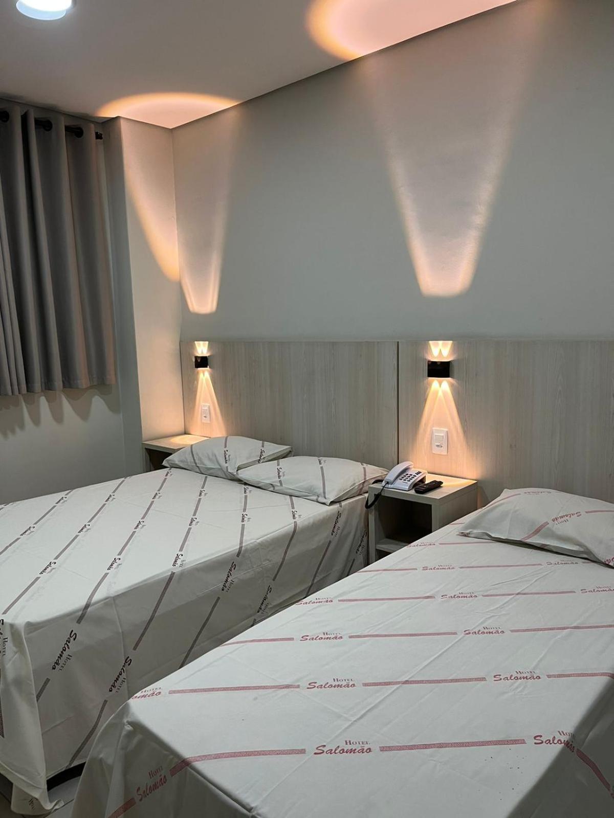 Hotel Salomao - Proximo A 25 De Marco, Bom Retiro, Bras E Rua Santa Efigenia, A 2 Minutos Do Mirante Sampa Sky E Pista De Skate Anhangabau São Paulo Kültér fotó