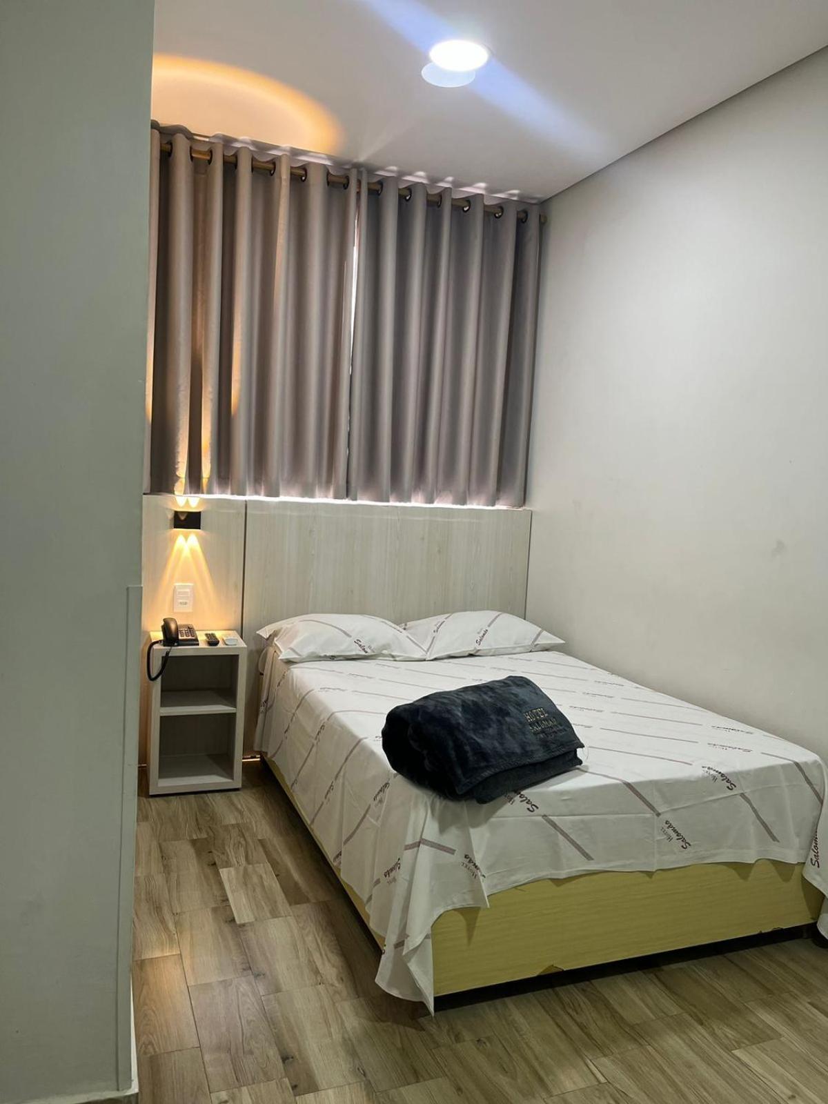 Hotel Salomao - Proximo A 25 De Marco, Bom Retiro, Bras E Rua Santa Efigenia, A 2 Minutos Do Mirante Sampa Sky E Pista De Skate Anhangabau São Paulo Kültér fotó