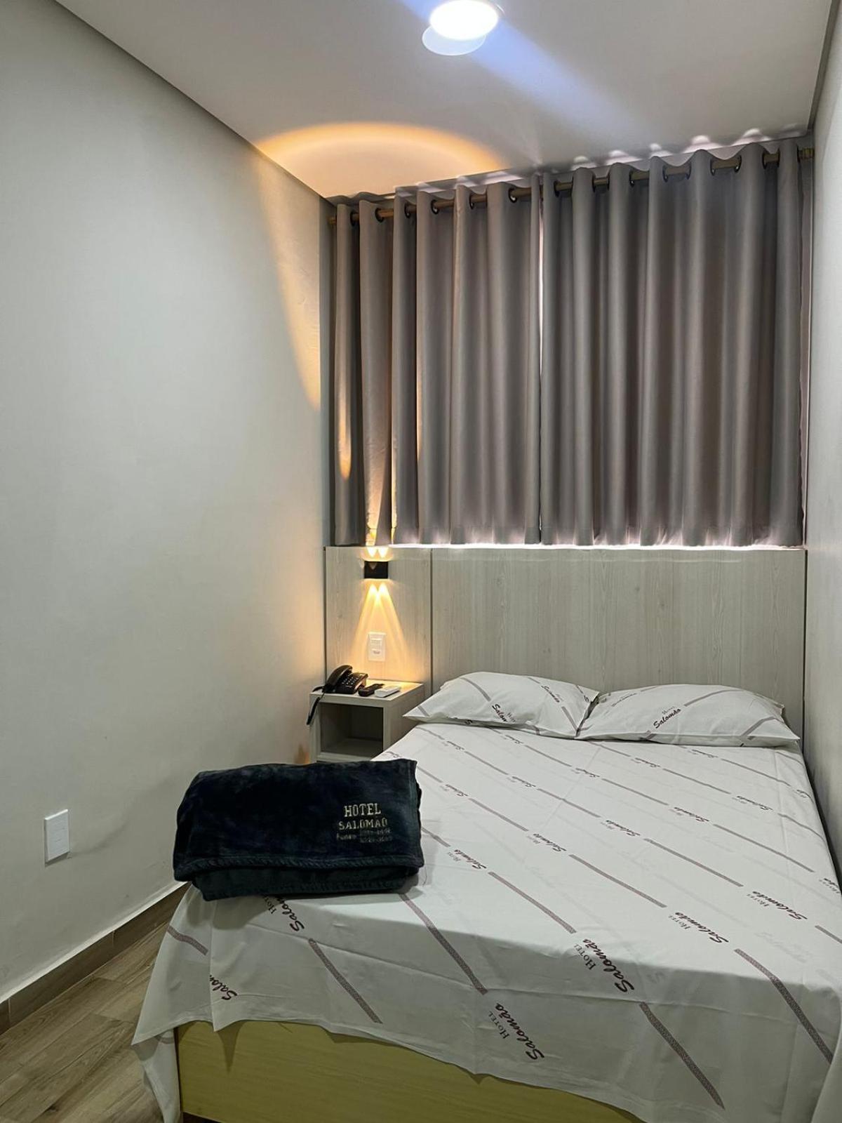 Hotel Salomao - Proximo A 25 De Marco, Bom Retiro, Bras E Rua Santa Efigenia, A 2 Minutos Do Mirante Sampa Sky E Pista De Skate Anhangabau São Paulo Kültér fotó
